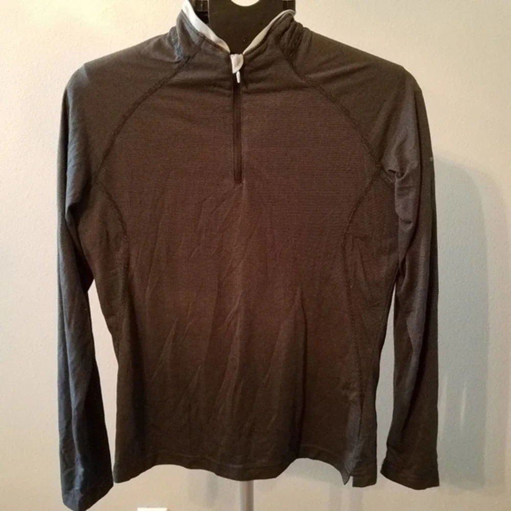 Columbia Titanium Half Zip Layer Top